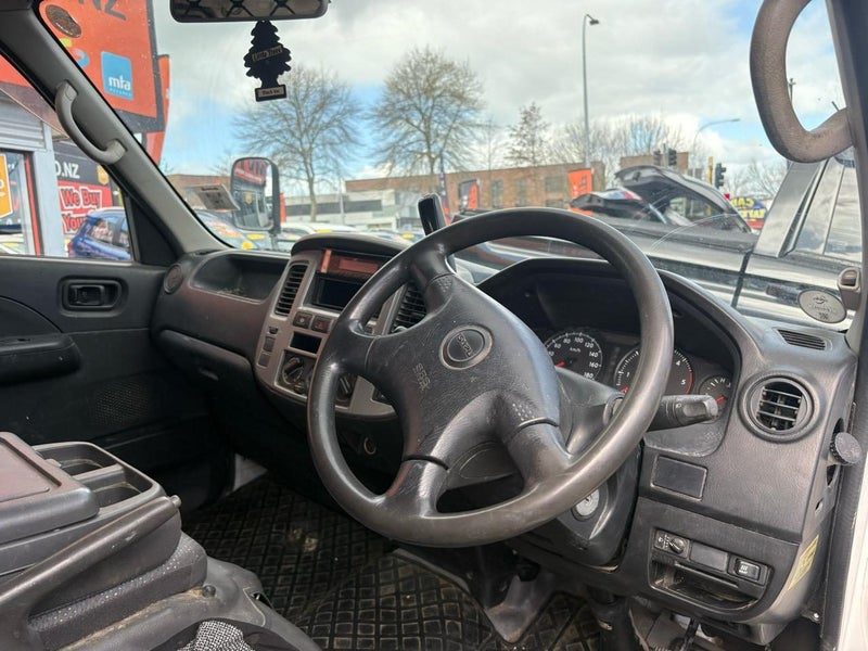 2009 Isuzu Como LT 5DOOR, photo 3