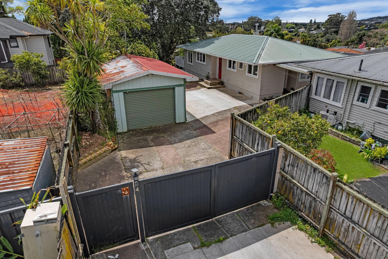 4 Beaubank Road, Kelston, photo 16