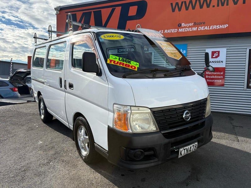 2011 Nissan Caravan DX LONG, photo 2