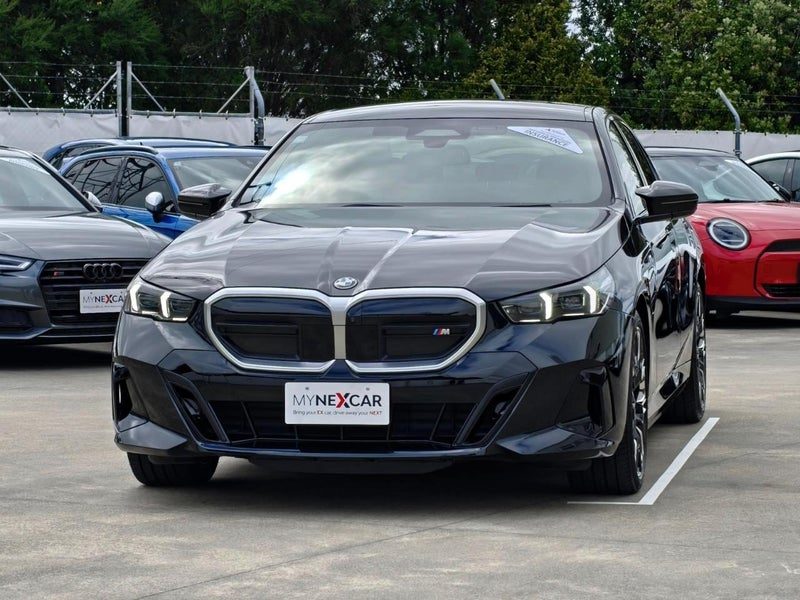 2024 BMW i5 CRYSTAL AMBIENT LIGHTING