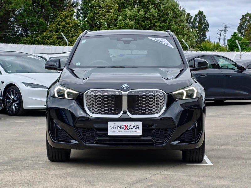2024 BMW iX1 iX1/30 M-SPORT/AS NEW, photo 2