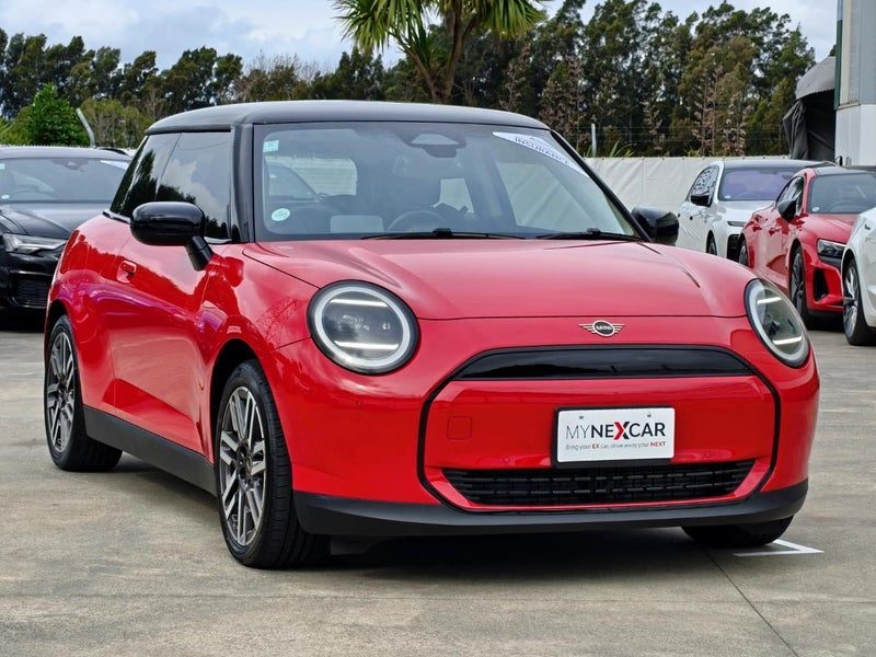 2024 MINI Cooper AS NEW/FUN LITTLE EV, photo 3