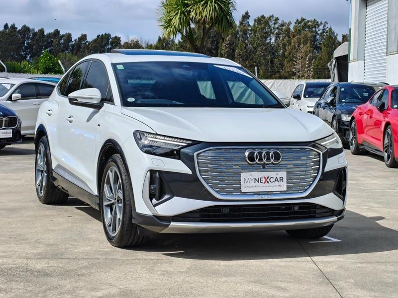 2025 Audi Q4 45 S-LINE/SONOS/H.U.D, photo 3