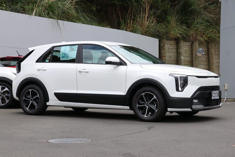 2026 Kia Niro Light 1.6PH/6AM, photo 3