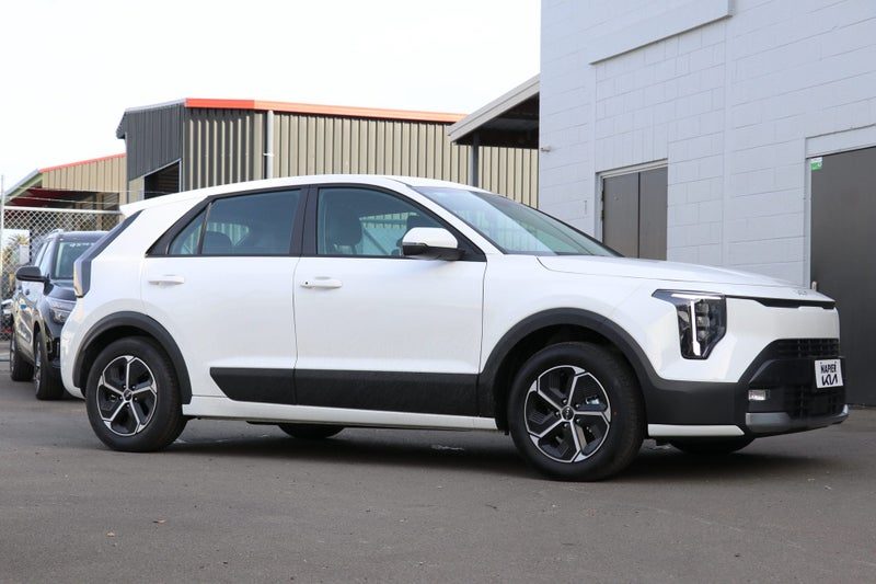 2026 Kia Niro Light 1.6PH/6AM, photo 3