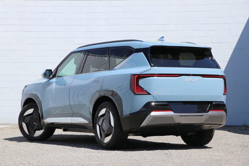 2026 Kia EV5 Earth Long Range AWD (DUAL MOTOR), photo 2