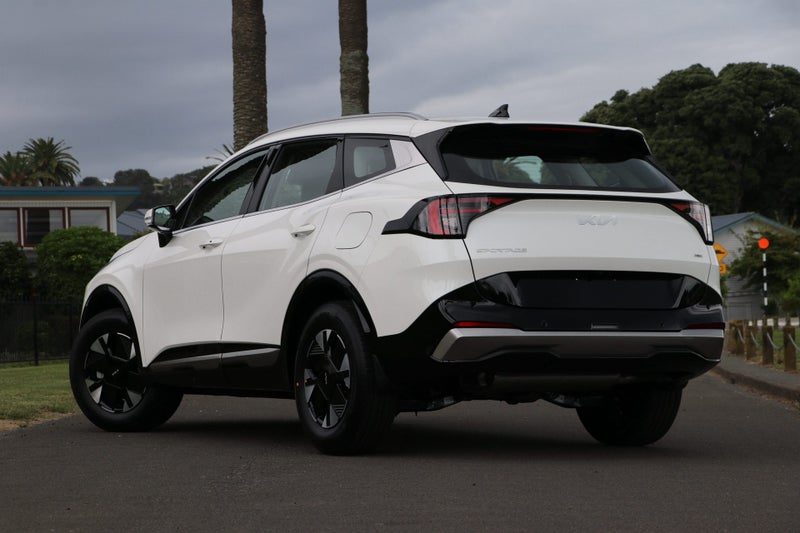 2026 Kia Sportage Light HEV AWD, photo 2