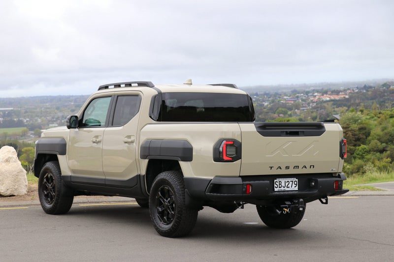 2026 Kia Tasman X-Line 4WD Wellside, photo 2