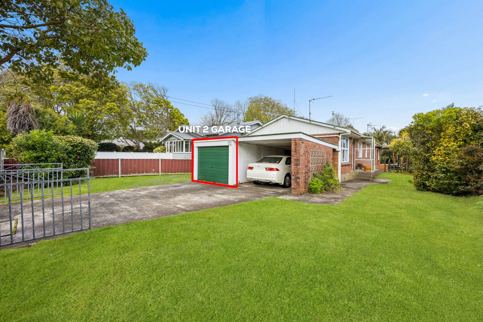 2/81A Kings Road, Panmure, photo 16
