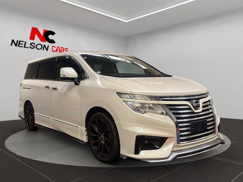 2015 Nissan Elgrand Highway Star