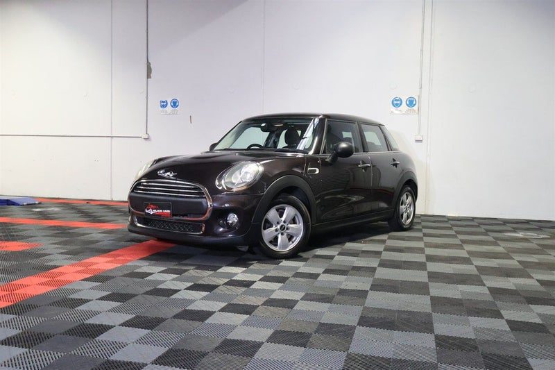 2015 MINI Cooper, photo 2
