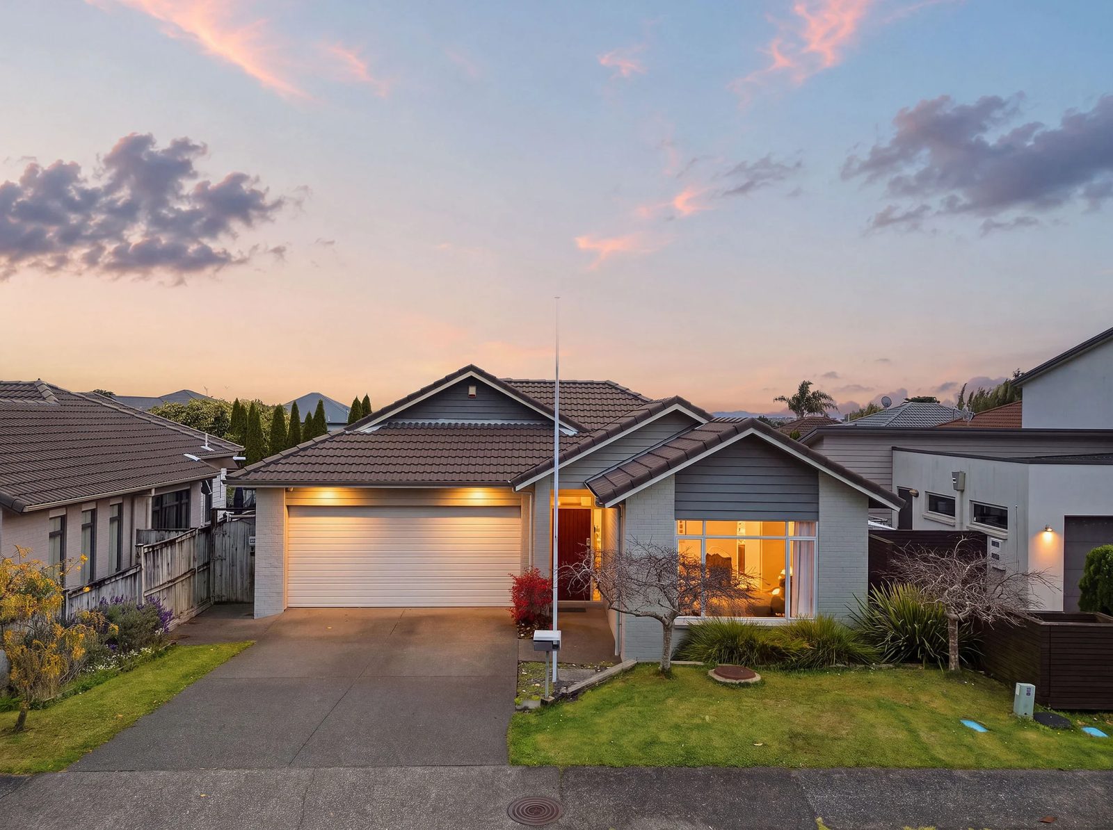 55 Coachman Drive, Flat Bush, photo 2