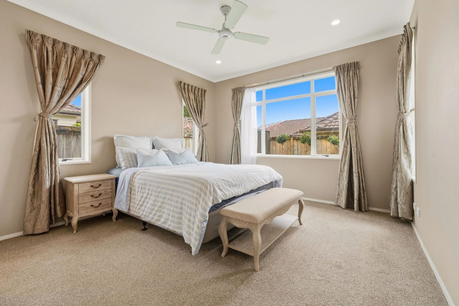 55 Coachman Drive, Flat Bush, photo 13