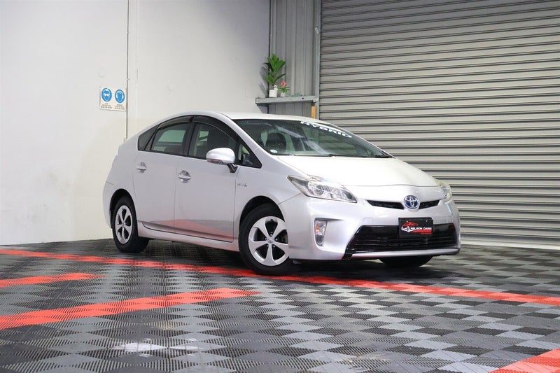 2015 Toyota Prius **Keyless Entry*Reverse Camera*