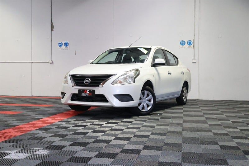 2015 Nissan Latio X, photo 2