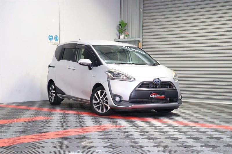 2016 Toyota Sienta HYBRID X