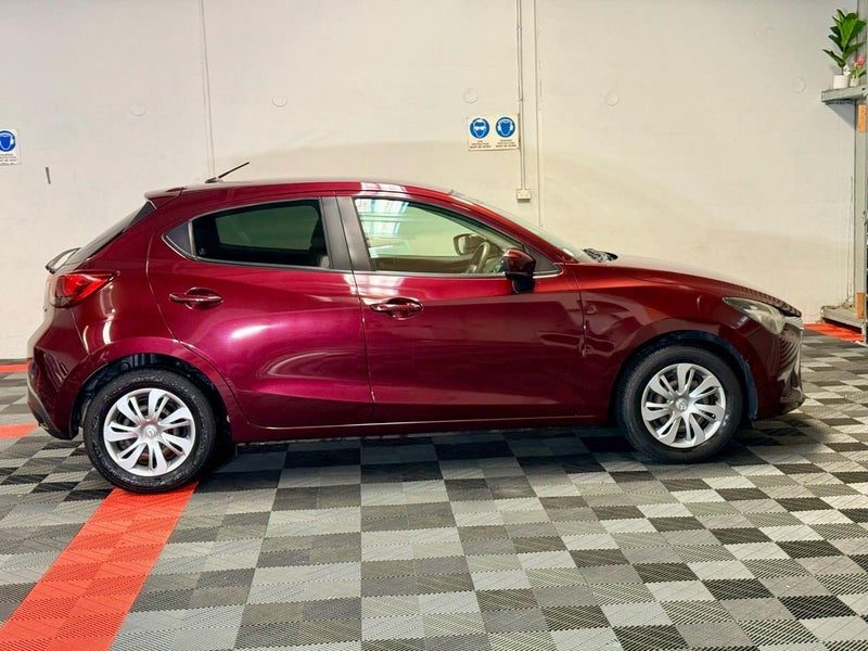 2017 Mazda Demio 13C, photo 3