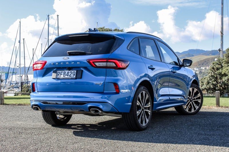 2025 Ford Escape ST-Line X AWD HEV, photo 3