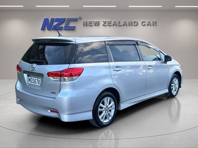 2010 Toyota Wish, photo 3