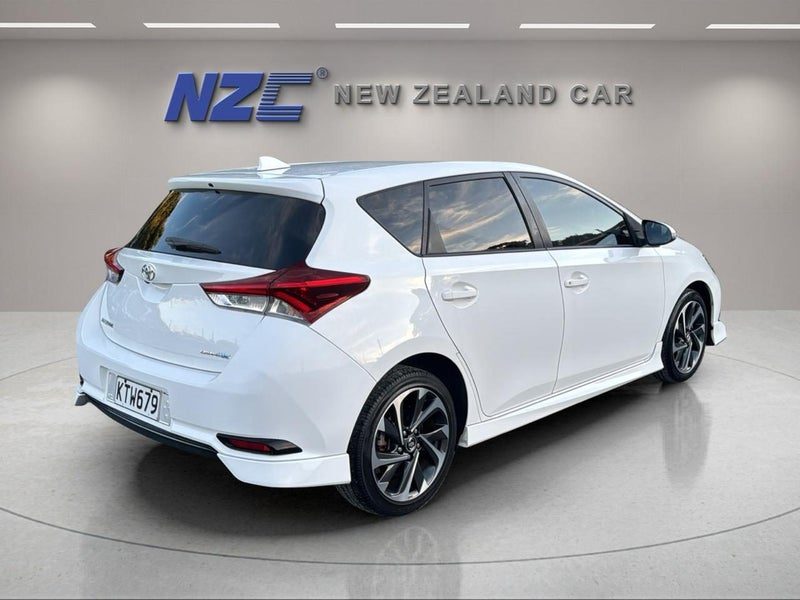 2017 Toyota Corolla, photo 3