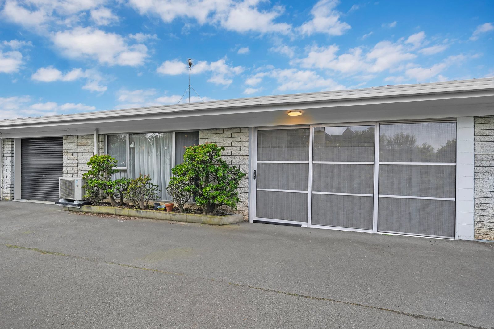 2/73 Macleans Road, Bucklands Beach, photo 1