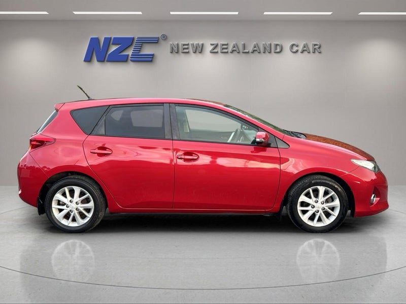 2013 Toyota Corolla, photo 2