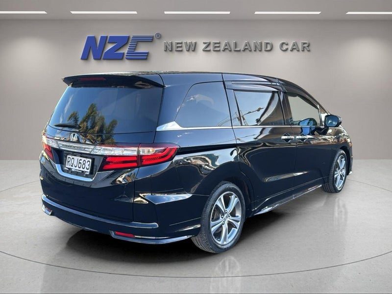 2015 Honda Odyssey 7 Seater, photo 3