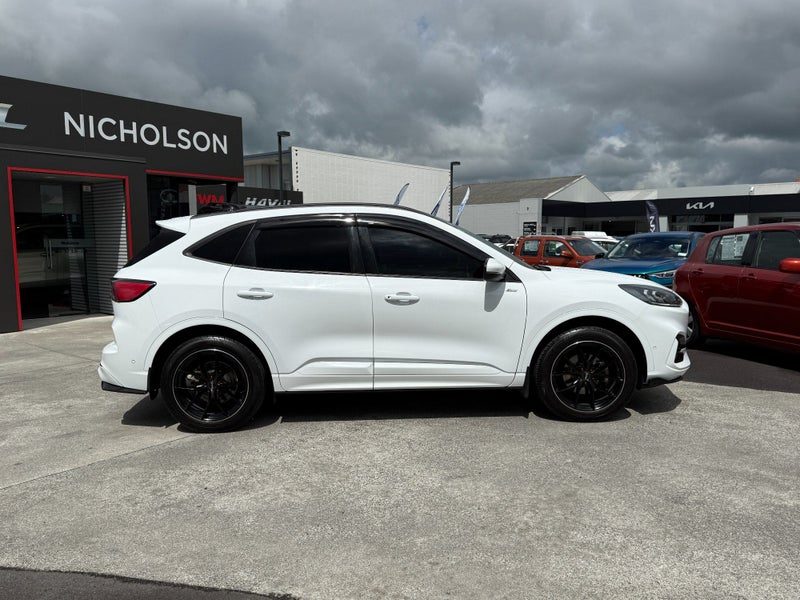 2023 Ford Escape ST-Line X AWD FHEV, photo 3