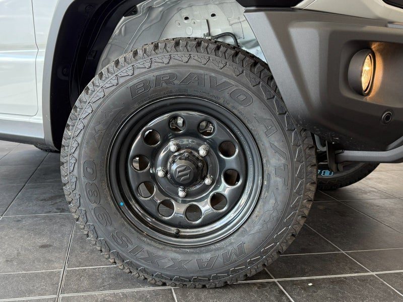 2026 Suzuki Jimny JX Flatdeck, photo 2