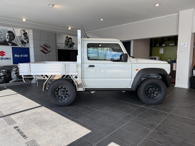 2026 Suzuki Jimny JX Flatdeck, photo 3