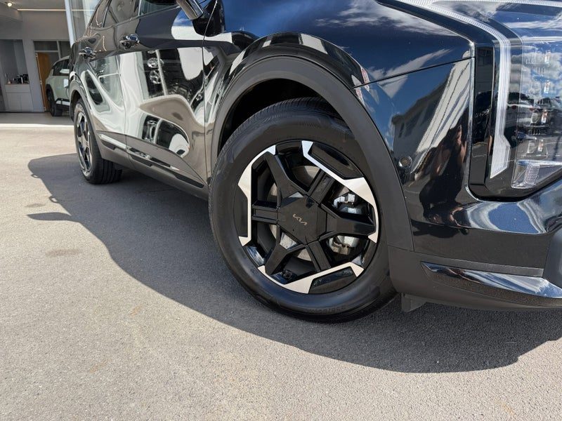 2025 Kia Sportage X-Line AWD, photo 2