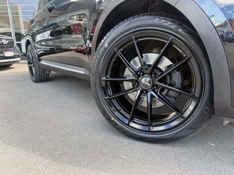 2023 Kia Sorento Deluxe AWD, photo 2