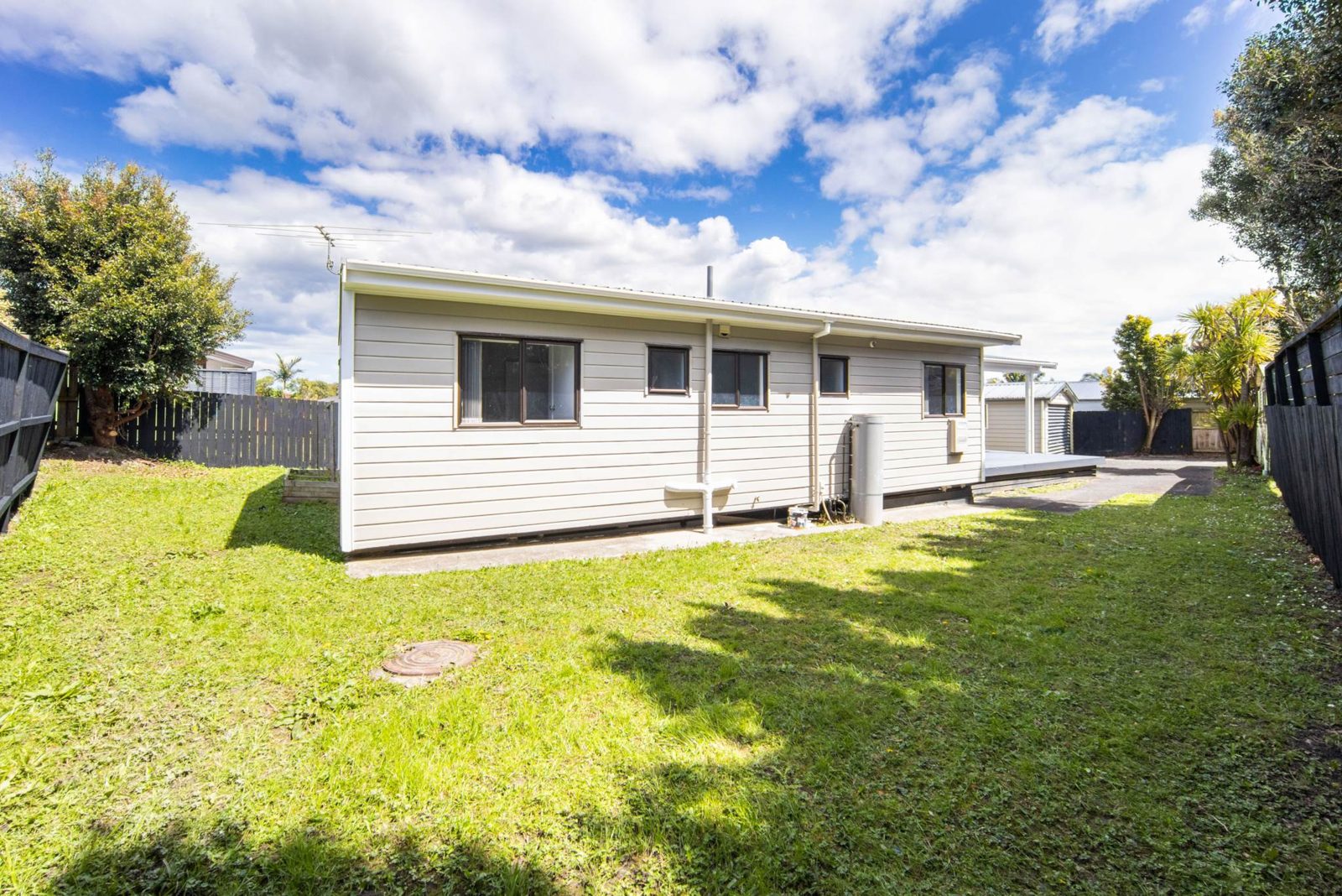 9A Alma Street, Te Atatu South, photo 14