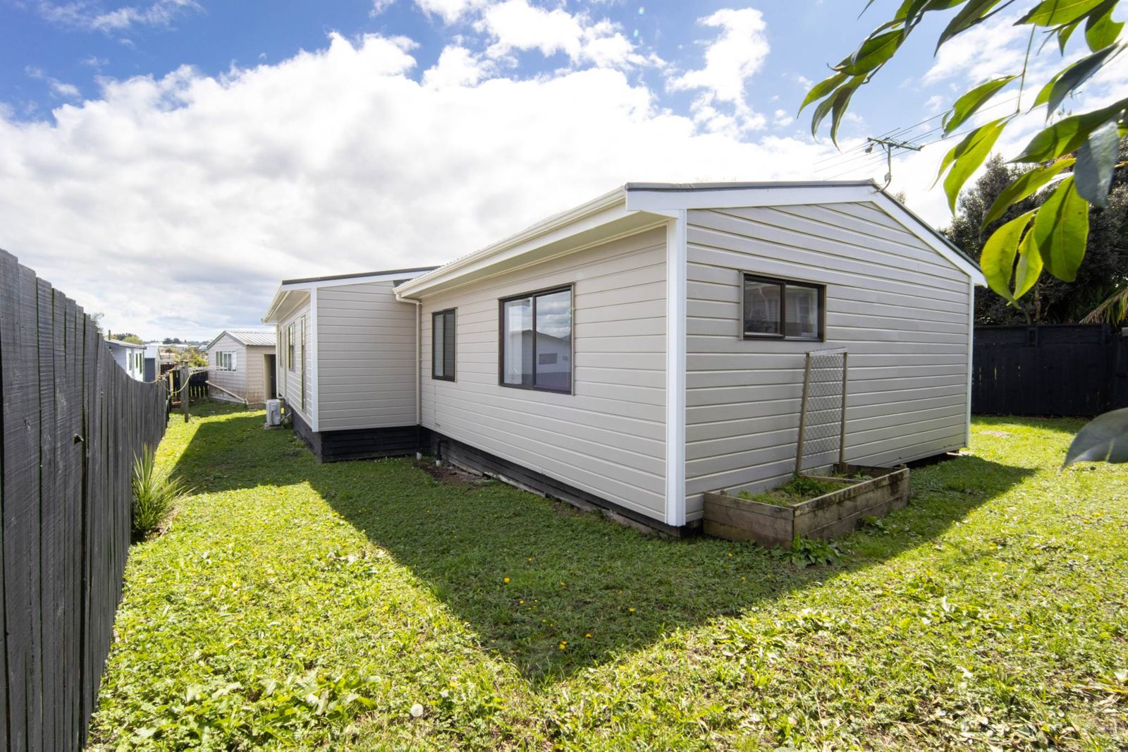 9A Alma Street, Te Atatu South, photo 15