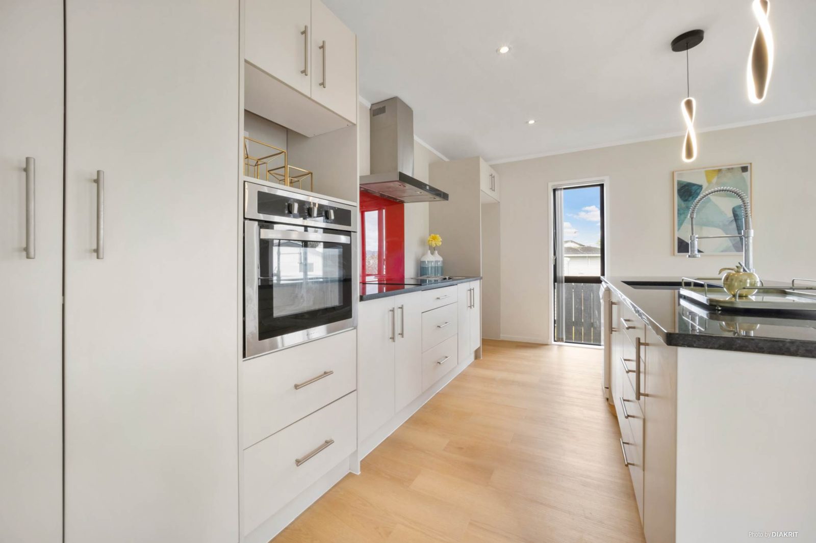 9A Alma Street, Te Atatu South, photo 5
