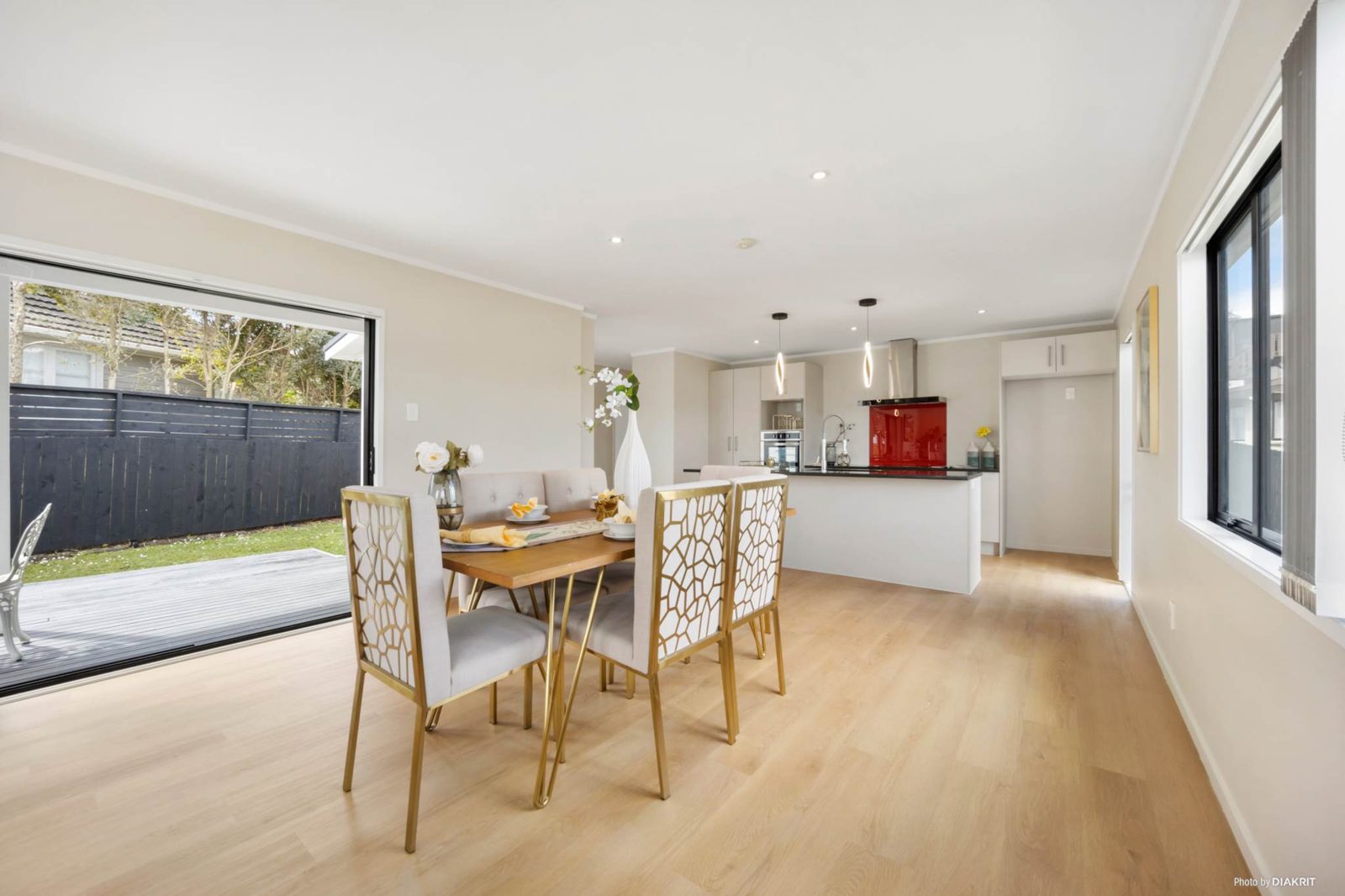 9A Alma Street, Te Atatu South, photo 6