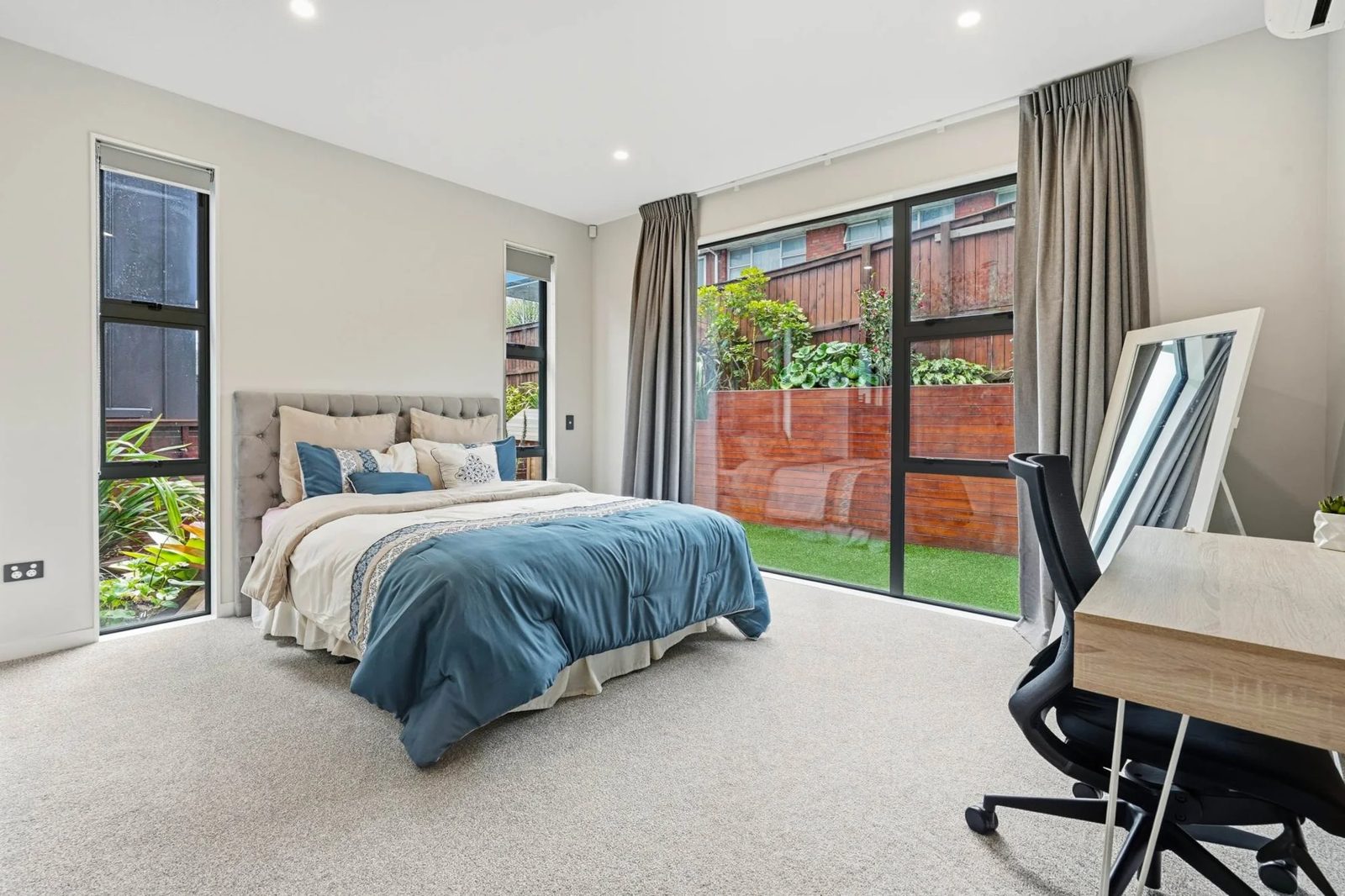 60 St Leonards Road, Epsom, photo 16