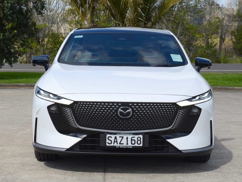 2026 Mazda 6e Takami, photo 2