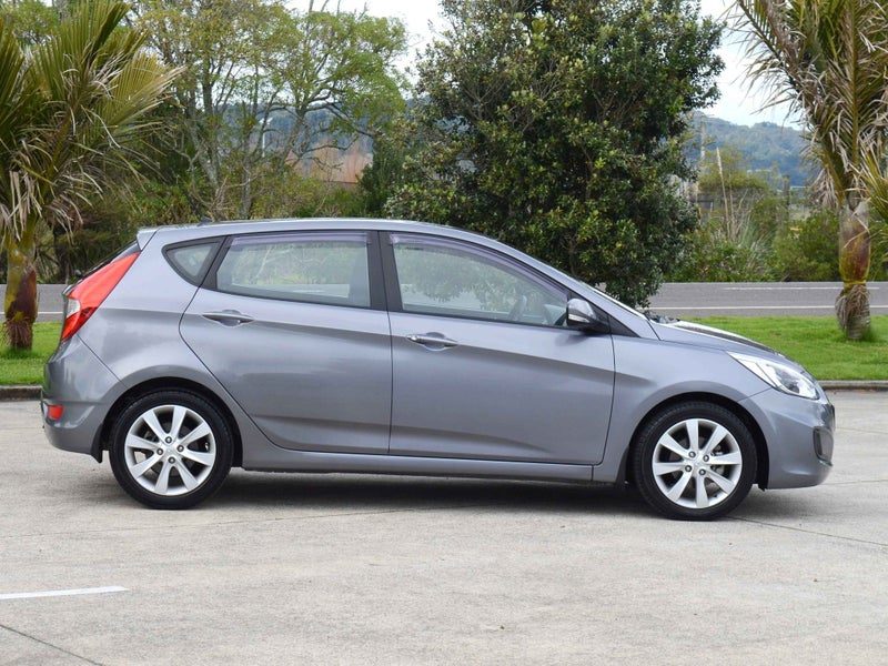 2016 Hyundai Accent 1.6, photo 2