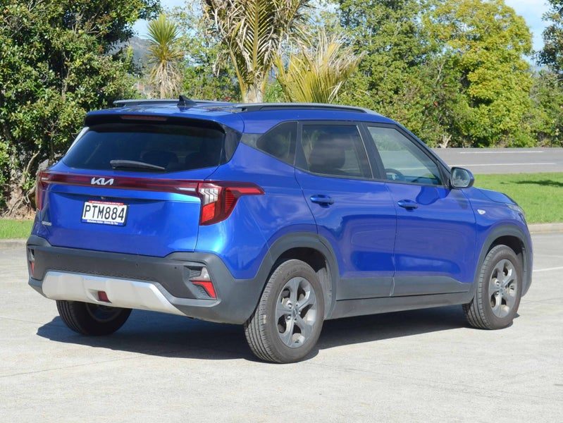 2023 Kia Seltos LX, photo 3