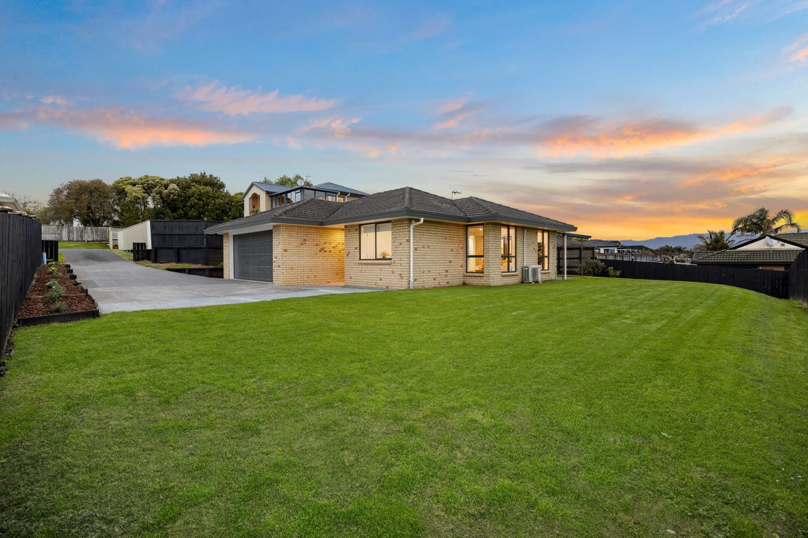 147E Sturges Road, Henderson, photo 9