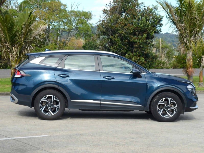 2022 Kia Sportage Urban LX, photo 2