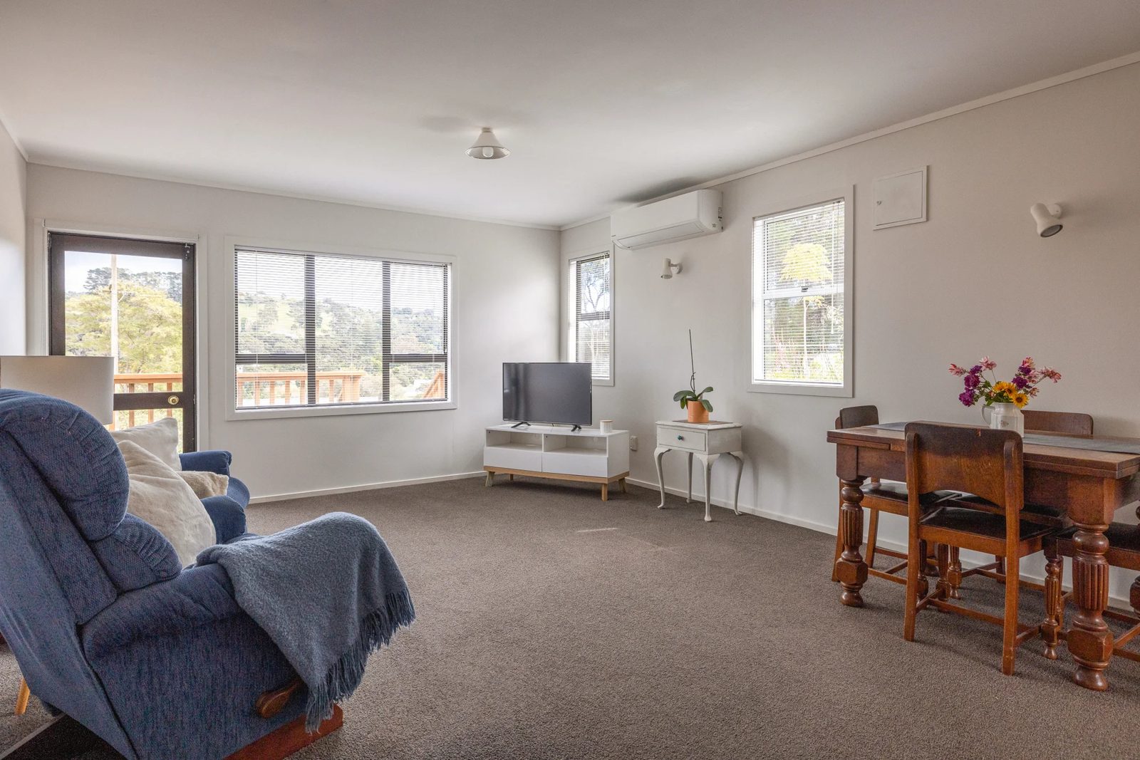 33 Whakarite Road, Ostend, photo 2