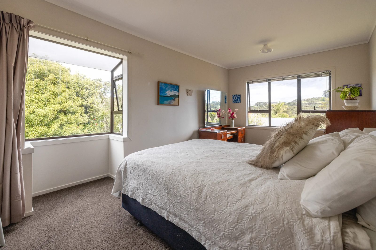 33 Whakarite Road, Ostend, photo 4
