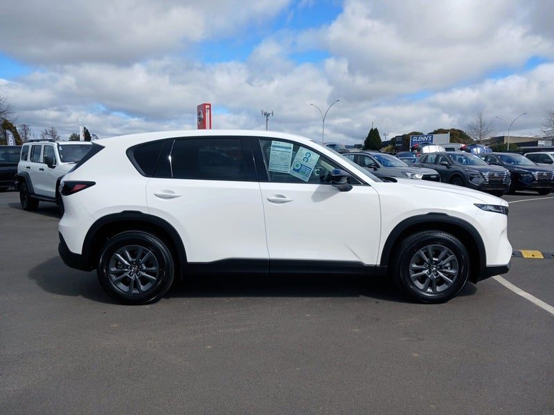 2026 Mazda CX-5 Touring, photo 3