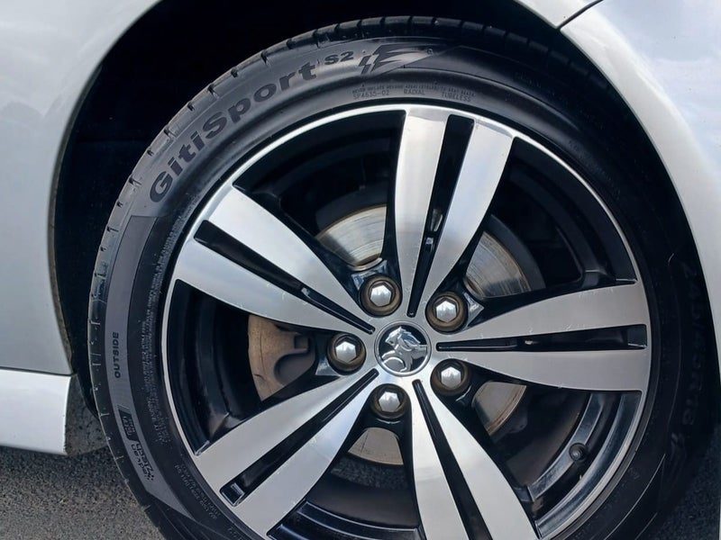 2014 Holden Commodore VF SV6 Storm Wagon, photo 2