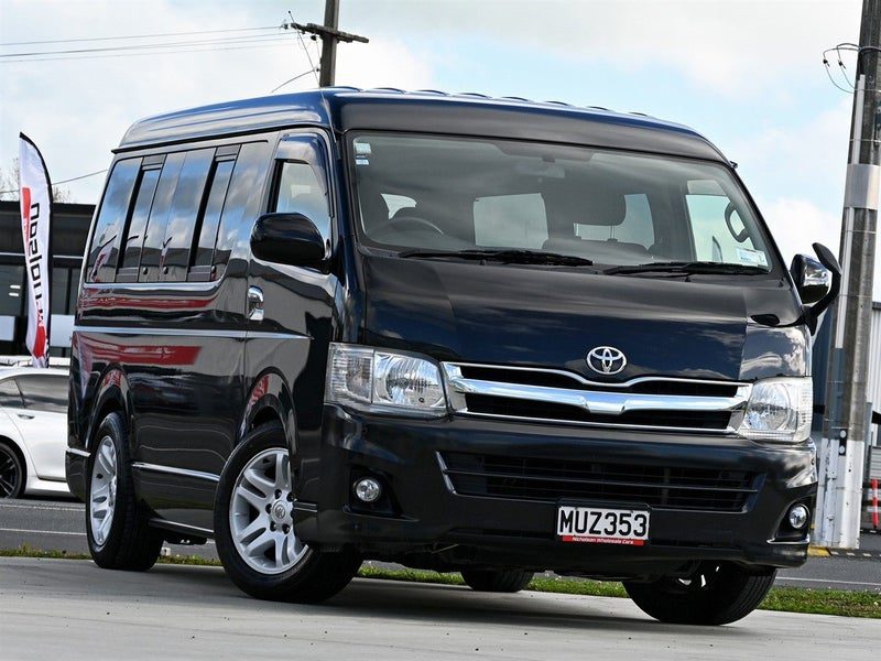 2012 Toyota Hiace Minibus - 10 Seater