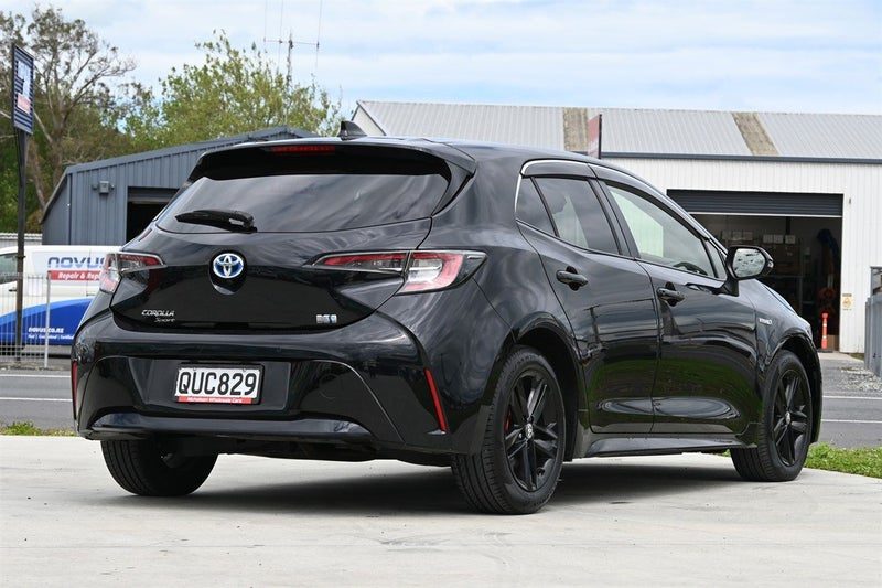 2018 Toyota Corolla HYBRID 1.8PH/CVT, photo 3