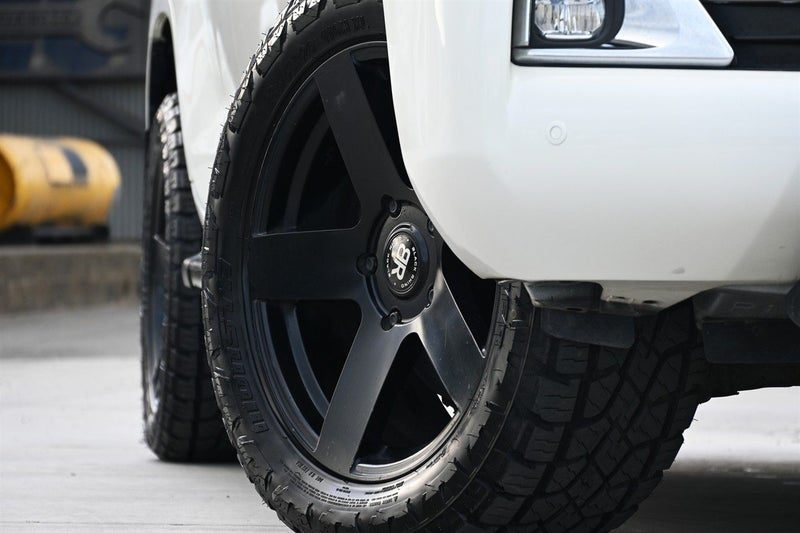 2015 Toyota Land Cruiser VX 4.5D/4WD/6AT/SW/5, photo 2