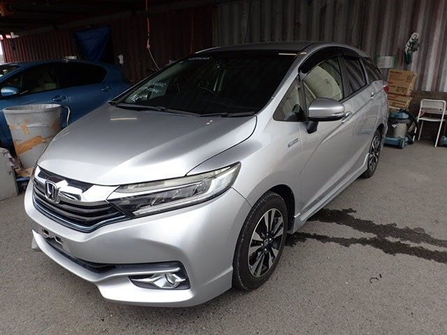 2016 Honda Shuttle Hybrid X Style Edition, photo 2
